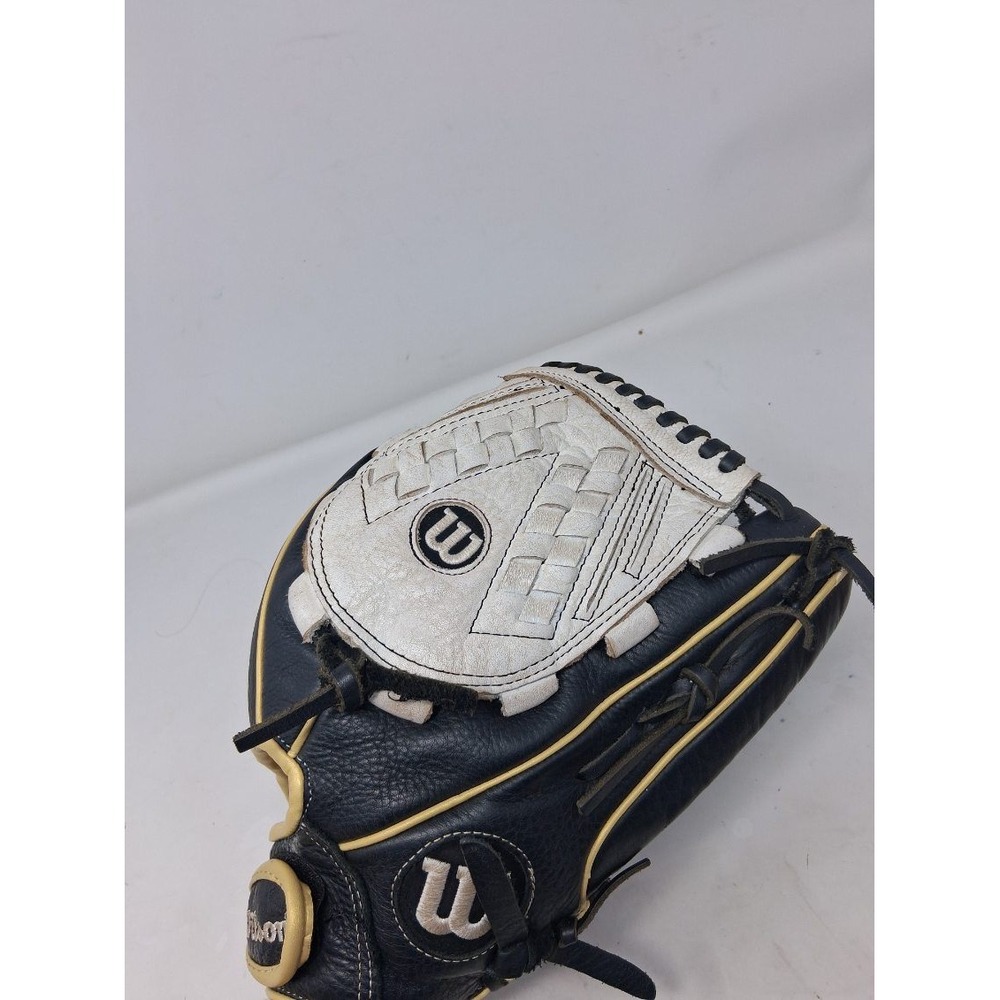 Wilson A500 12.5 Inch Baseball Glove Black White Leather WTA05RF20125 RHT. Z